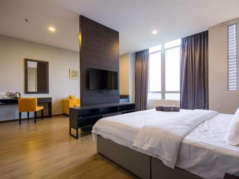 Omg Hotel Simpang Ampat  Экстерьер фото