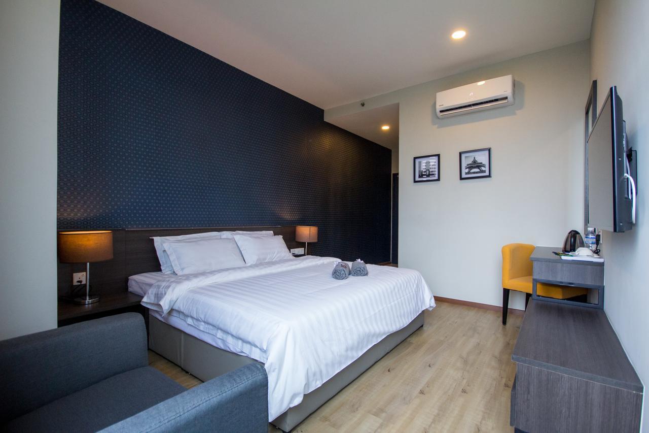 Omg Hotel Simpang Ampat  Экстерьер фото